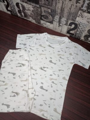 giraffes print