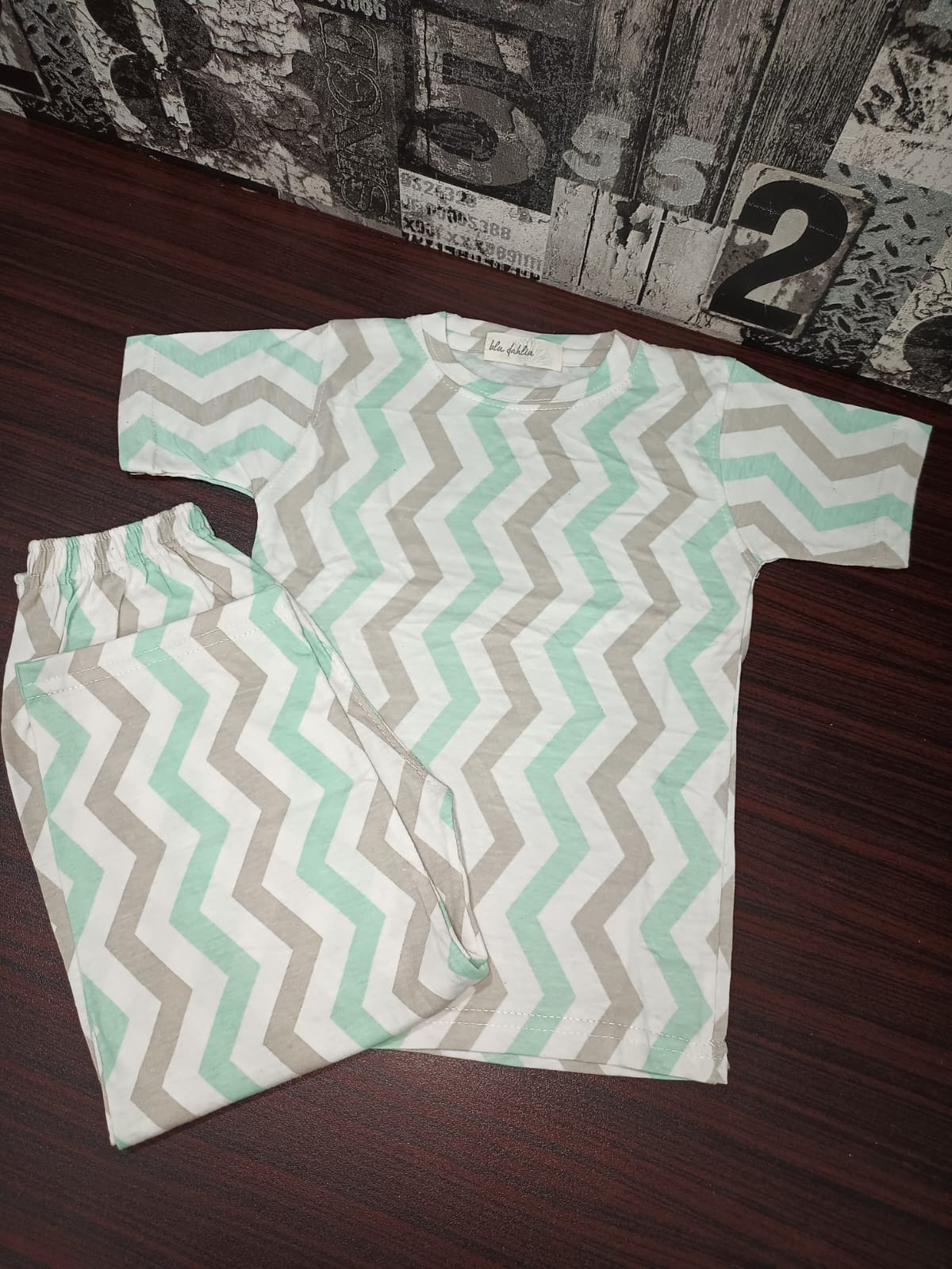 green zig zag Print Kids Night Dress